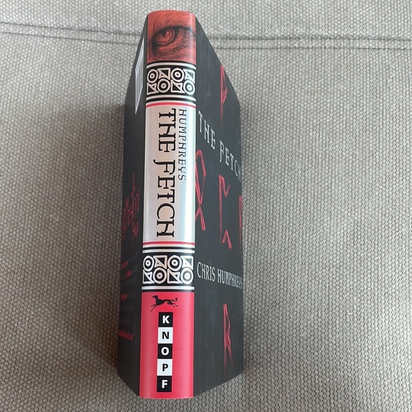 The Fetch — Chris Humphreys. Fantasy. Hardcover. First Edition - Picture 8 of 8